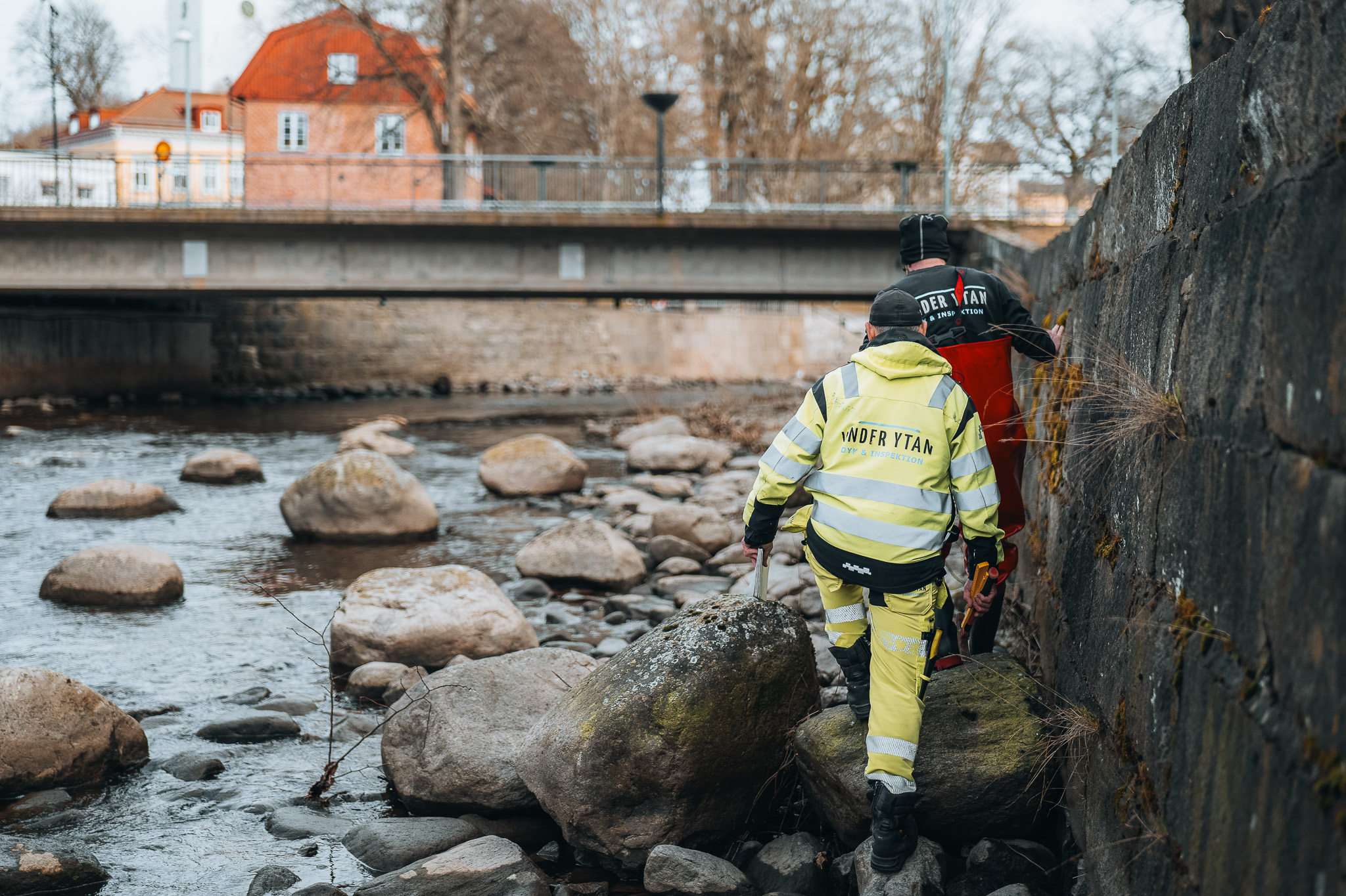 Broinspektioner, kajinspektioner och uppdrag för kraftverksindustrin